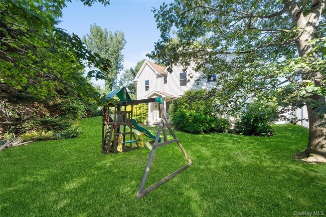 Building Photo - 108 S Hillside Ave