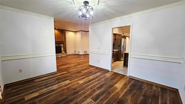 Building Photo - 1225 NW 198th St