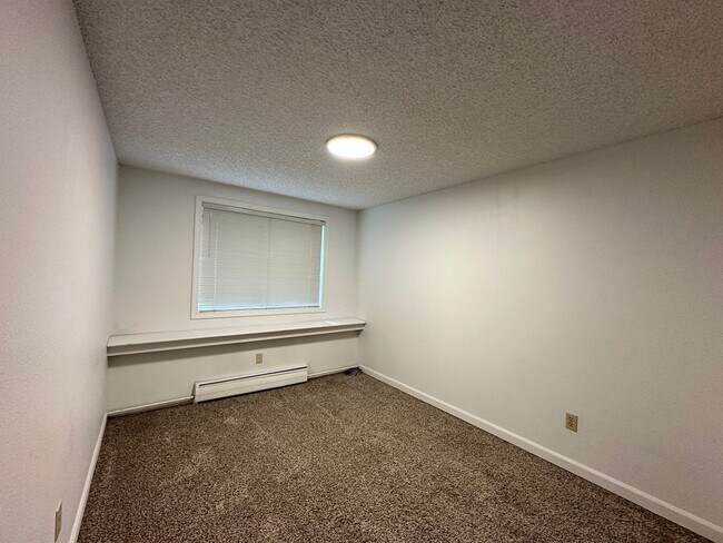 Building Photo - Vernon Rd-1911-Apartment