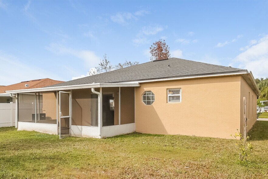 Building Photo - 2147 Marisol Loop