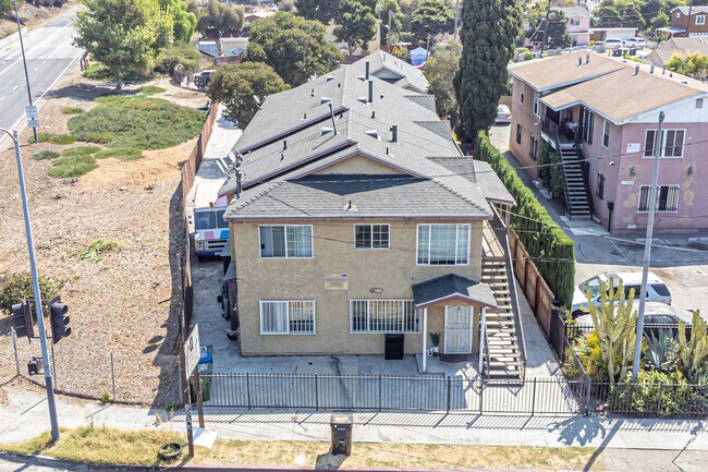 Building Photo - 11688 S Central Ave