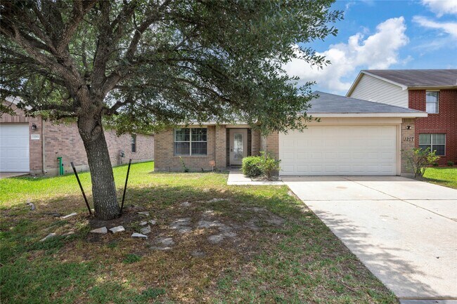 Building Photo - 1207 Bartlett Cove Dr