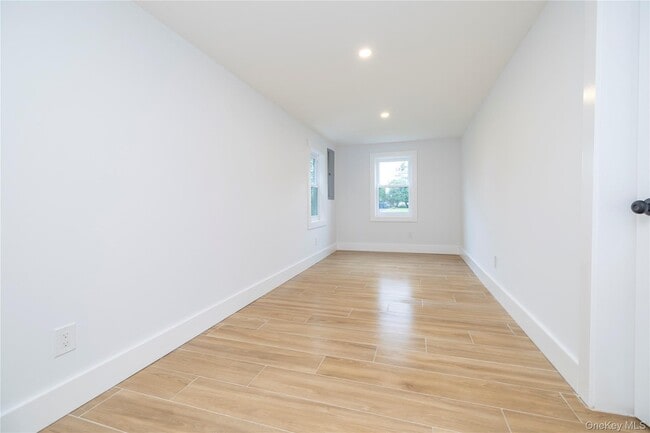 Building Photo - 62 Central Ave