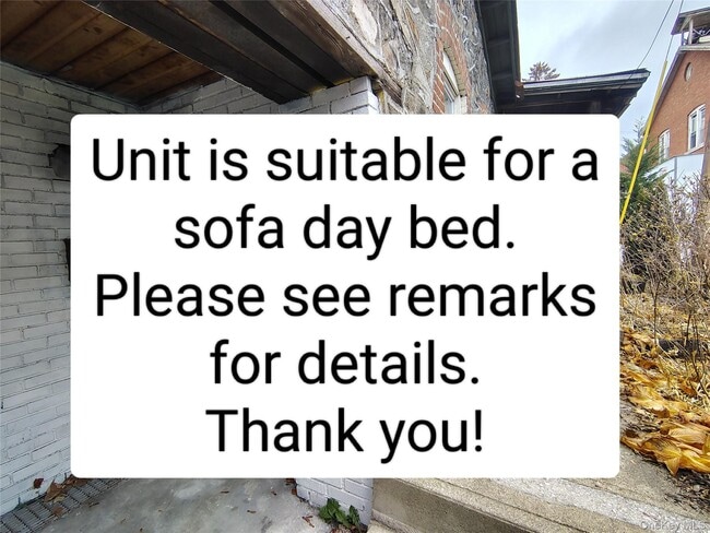 Building Photo - 12 Main St