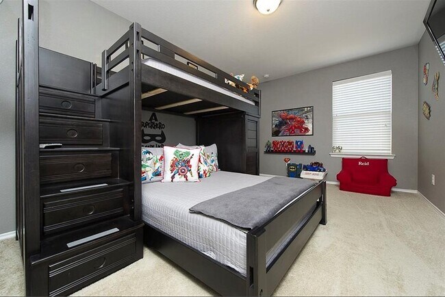 Building Photo - 105 Golden Bear Dr