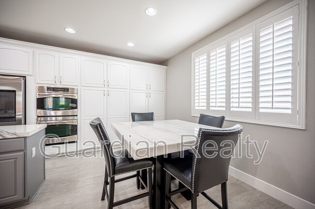 Building Photo - 11112 Pine Greens Ct