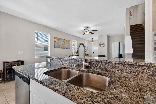 Building Photo - 10432 Shady Preserve Dr