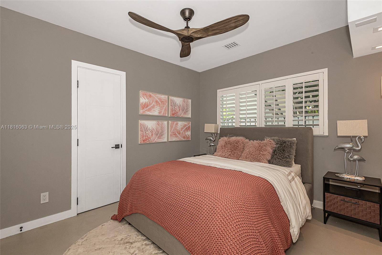 Building Photo - 375 Harbor Ct