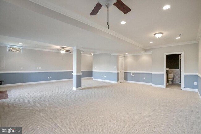 Building Photo - 25593 Creek Run Terrace