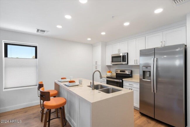 Building Photo - 16844 AVENUE OF THE FOUNTAIN - Ave