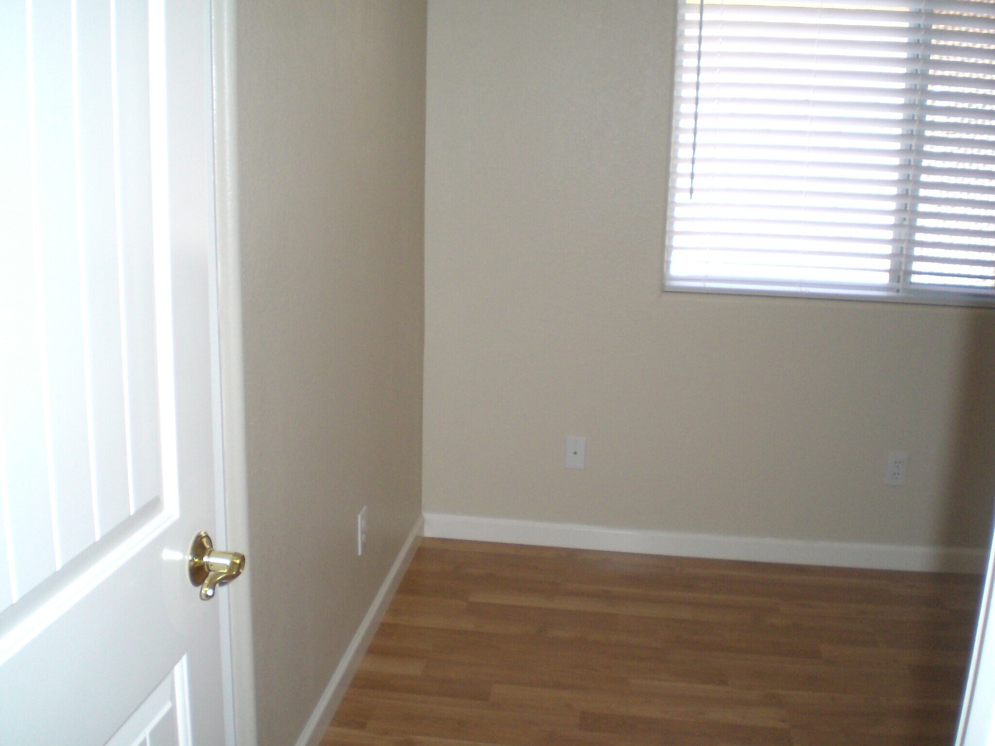 Building Photo - 3930 E Barbarita Ave