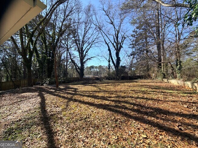 Building Photo - 1433 Midview Dr