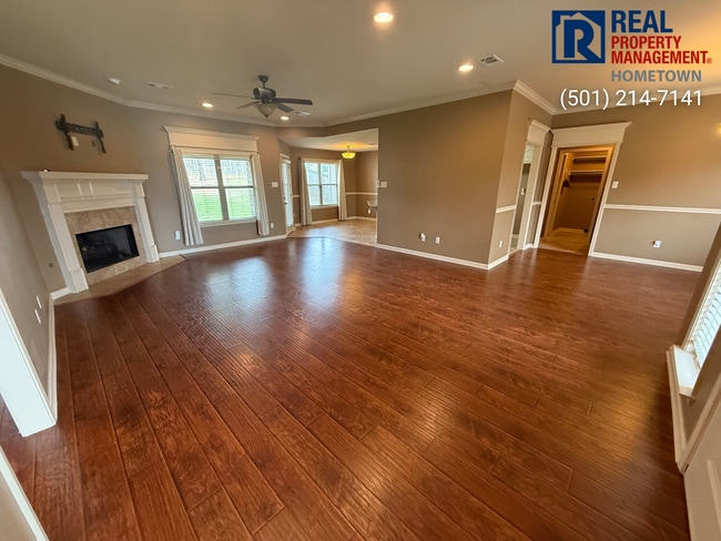 Building Photo - 2232 Ingleside Dr