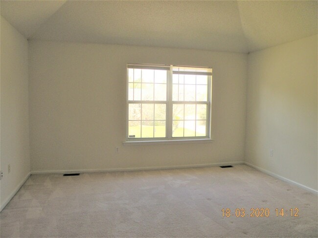 Building Photo - 160 Lions Gate Rd