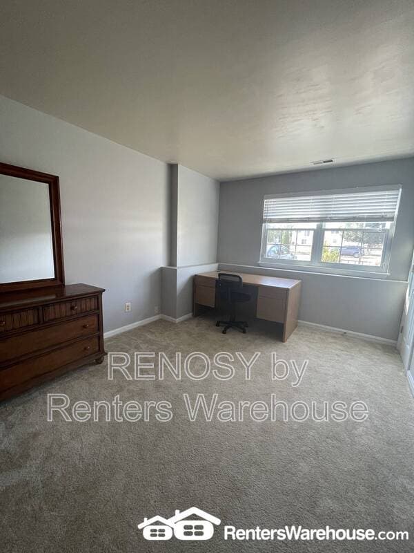 Building Photo - 9 Snug Lagoon Ct