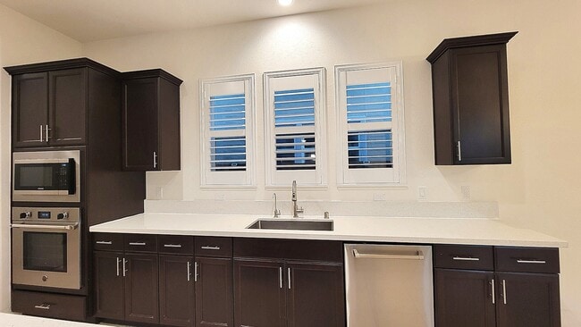 Building Photo - 2689 Tranquility St