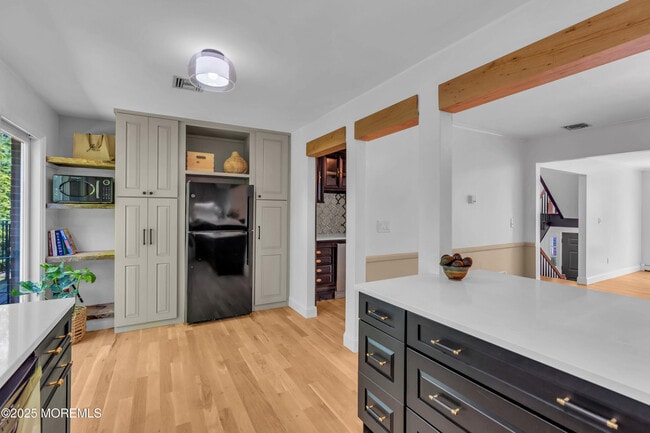 Building Photo - 65 E River Rd