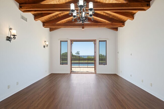 Building Photo - Montecito Property with a View and a Pool ...