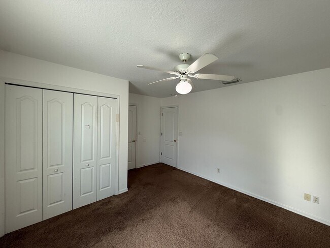 Building Photo - 8927 Courtyard Ln