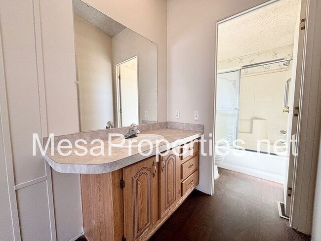 Building Photo - 9964 Arroyo Ave