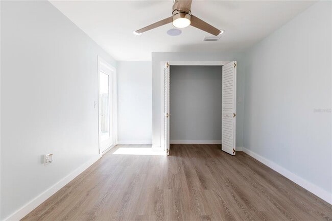 Building Photo - 5923 Briarwood Ave