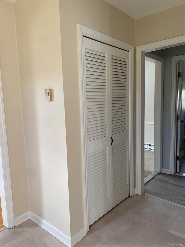 Building Photo - 1378 NY-94