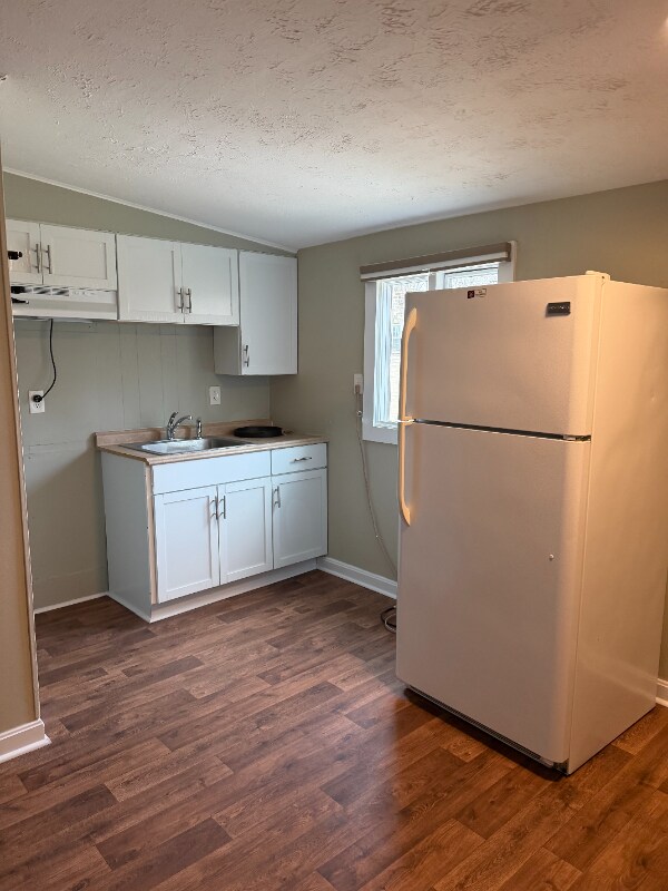 Building Photo - 231 Main St