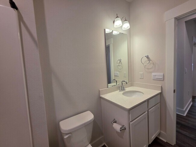 Building Photo - 5839 Sargassum Ln