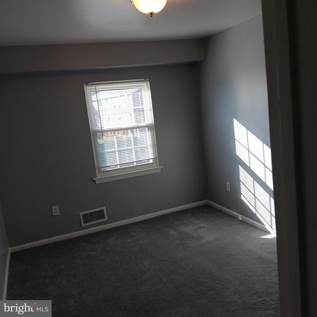 Building Photo - 1971 Addison Rd S