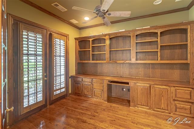 Building Photo - 1053 Sir Lancelot Cir