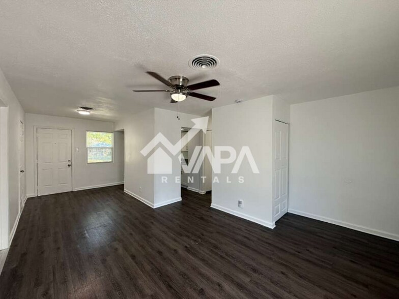 Building Photo - 7119 Westlyn Dr