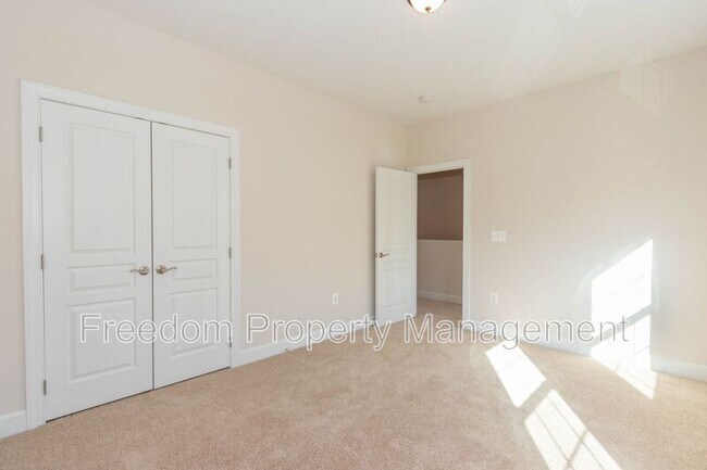 Building Photo - 10774 Monocacy Way