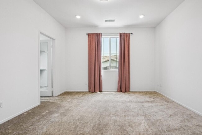 Building Photo - 5584 Kate Way