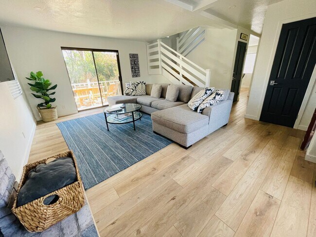 Building Photo - Gorgeous Furnished Canyon Home near beach/pier and downtown in Coastal San Clemente