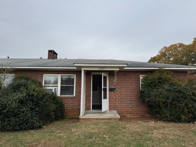 Primary Photo - Updated Two Bedroom Duplex in Lincolnton