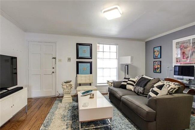 Building Photo - Condo unit in Gated community with open fl...