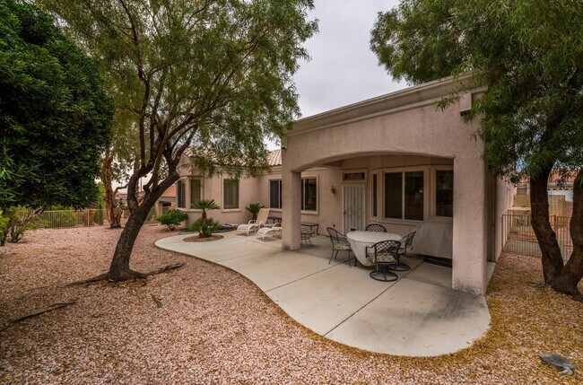 Building Photo - 10712 Brinkwood Ave