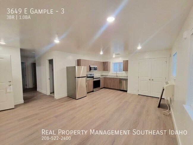 Building Photo - 3649 E Gample-3