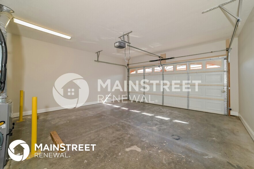 Building Photo - 7001 Edon Hall Way