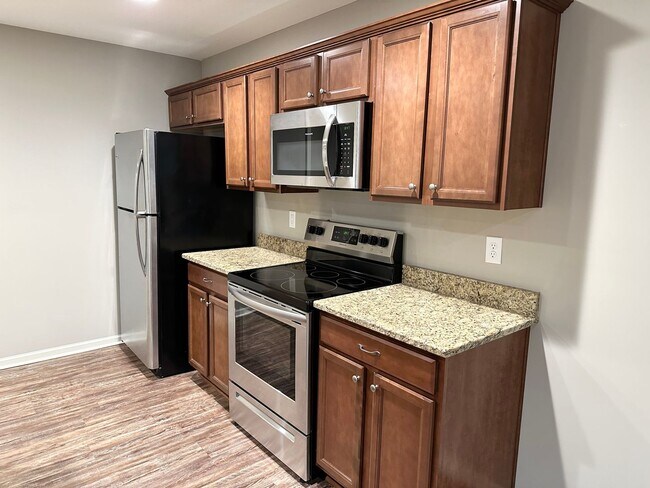 Building Photo - Single Level 2 Bed | 2 Bath | 2 Car Garage Attached Villa in Blue Springs