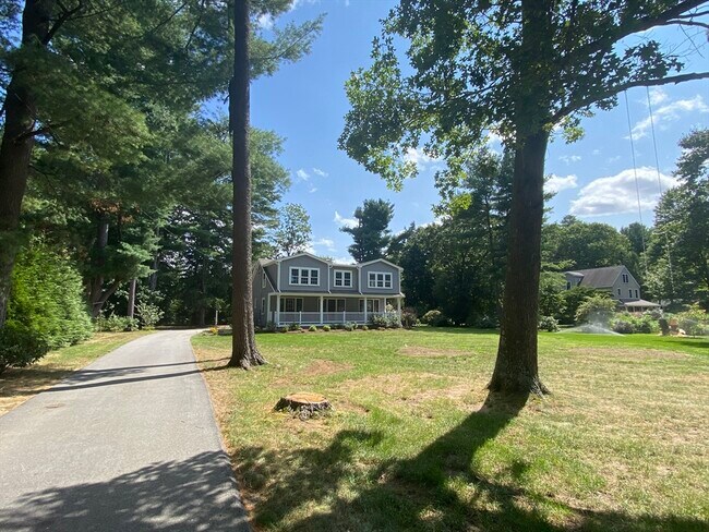 Building Photo - 97 Edgebrook Rd