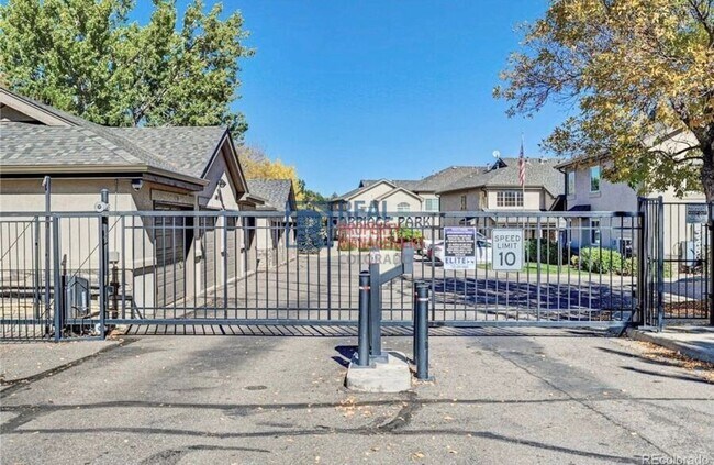 Building Photo - 1325 S Chambers Rd