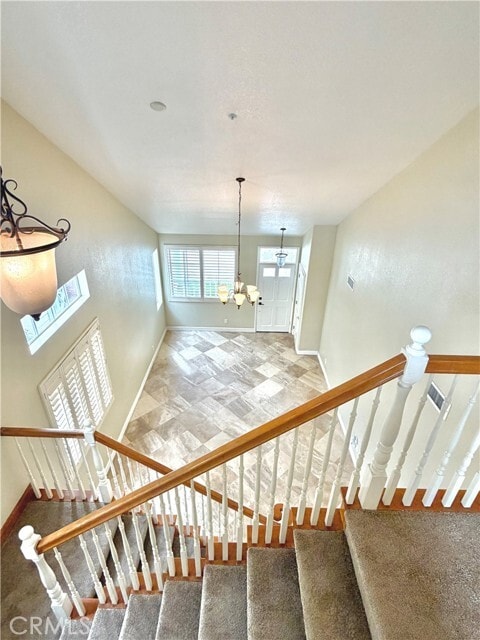 Building Photo - 281 Mesa Dr