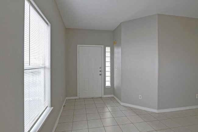 Building Photo - 13986 Fortuna Bay Dr