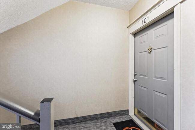 Building Photo - 12102 Greenwood Ct