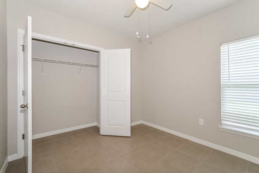 Building Photo - 116 Sail Way