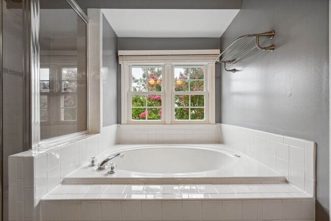 Building Photo - 7035 Fieldhurst Ct