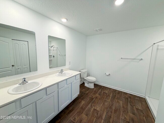 Building Photo - 462 Ardila Cir