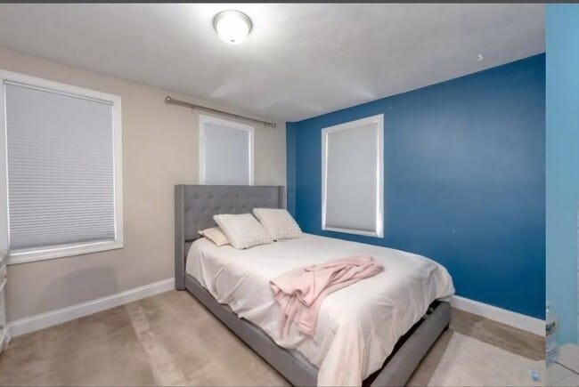 Building Photo - 204 N Franklin St