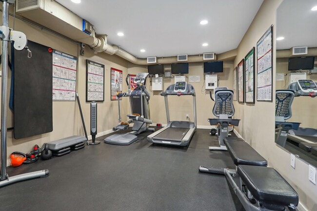 Building Photo - 1bd/1ba Seattle Condo